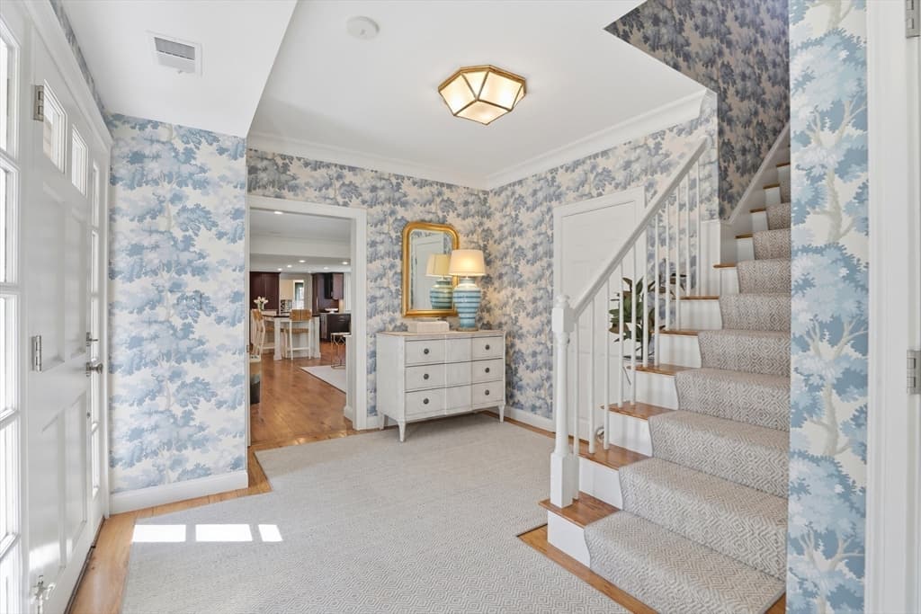 5 Seal Cove Ln, Hingham MA 02043 photo 3