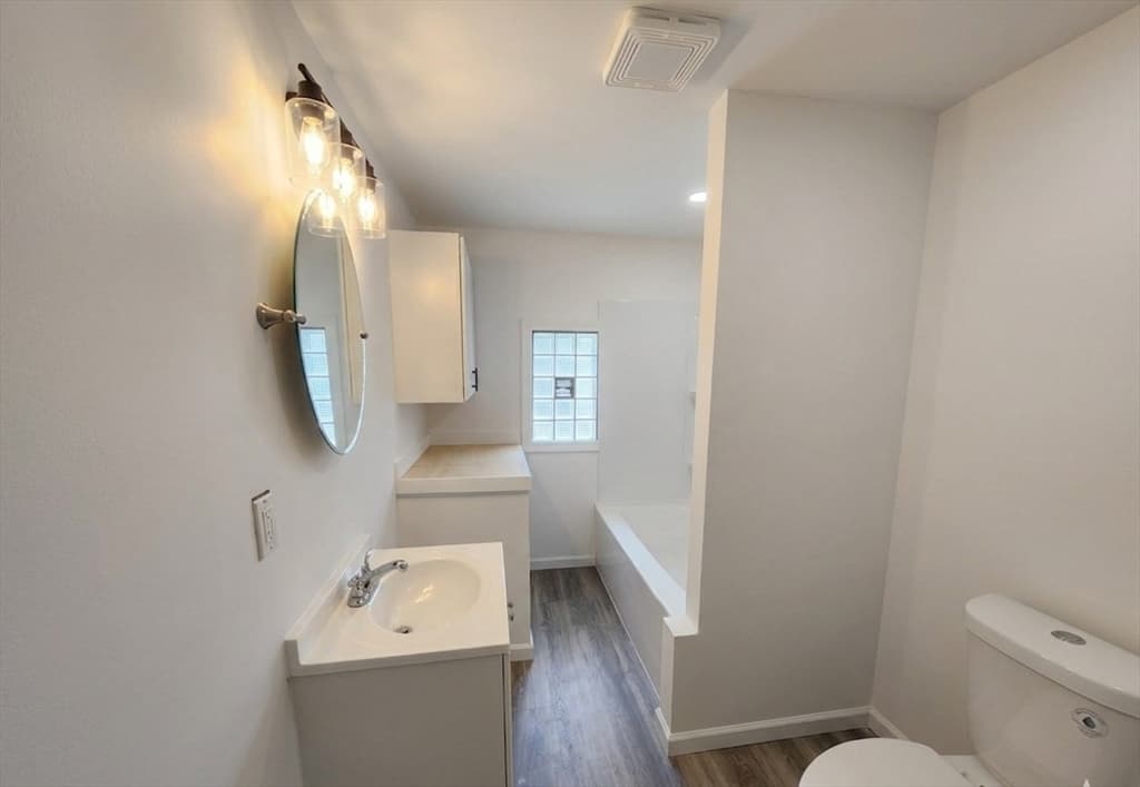 Multi Family at 179 Sargeant St, Holyoke MA 01040, Holyoke, photo 13 of 19