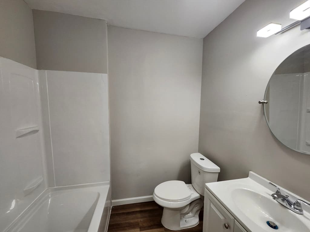Multi Family at 179 Sargeant St, Holyoke MA 01040, Holyoke, photo 9 of 19