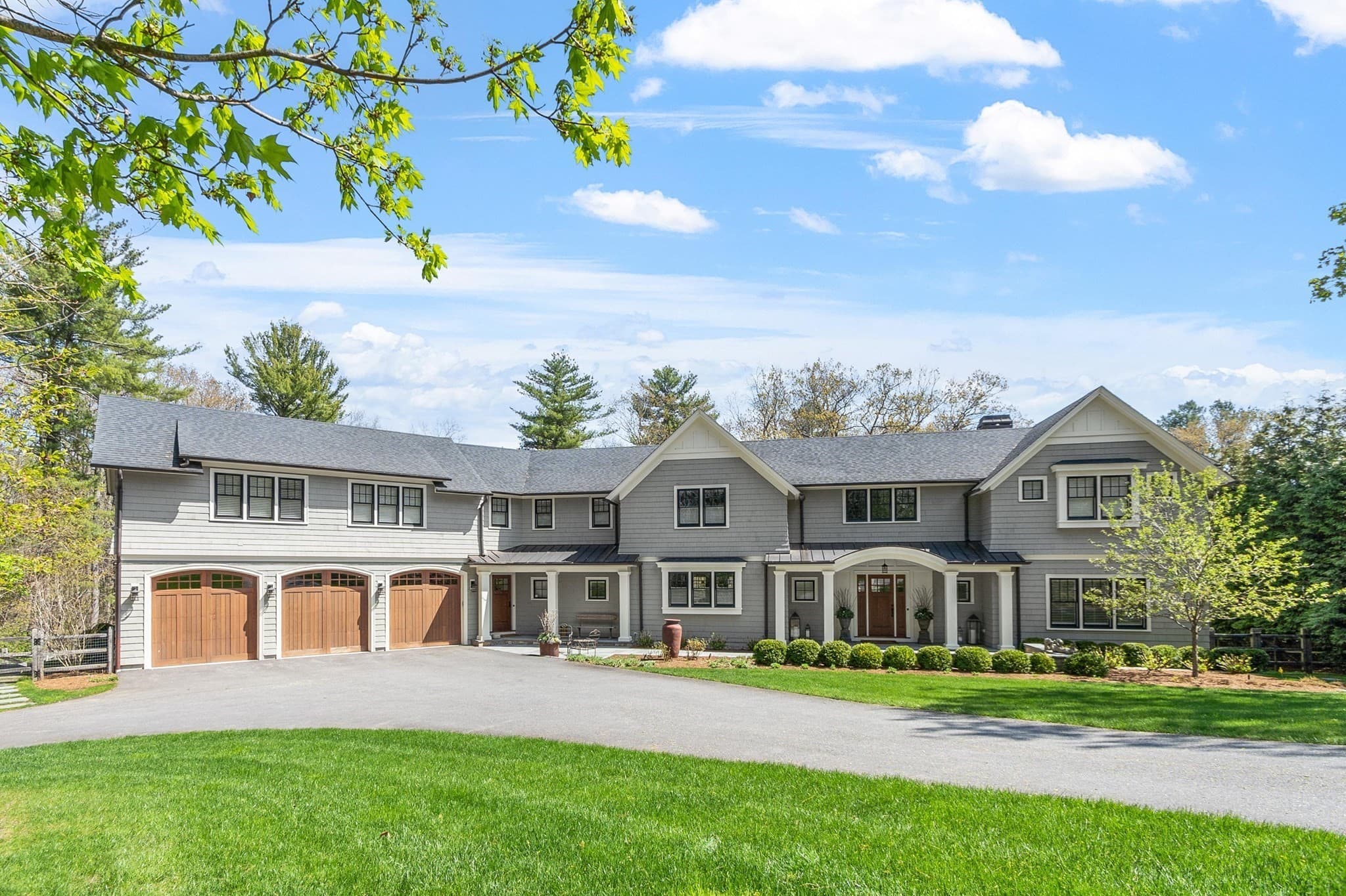 343 Nashawtuc Rd, Concord MA 01742