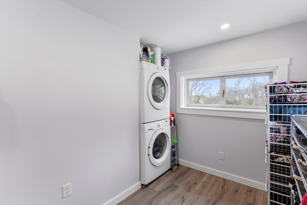 Single Family Residence at 41 Bay Shore Dr, Plymouth MA 02360, Plymouth, photo 11 of 41