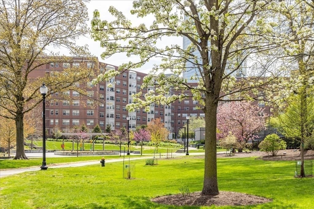Condominium at 6 Whittier Place # 4N, Boston MA 02114, photo 26 of 30
