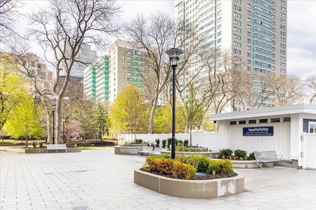 Condominium at 6 Whittier Place # 4N, Boston MA 02114, photo 24 of 30