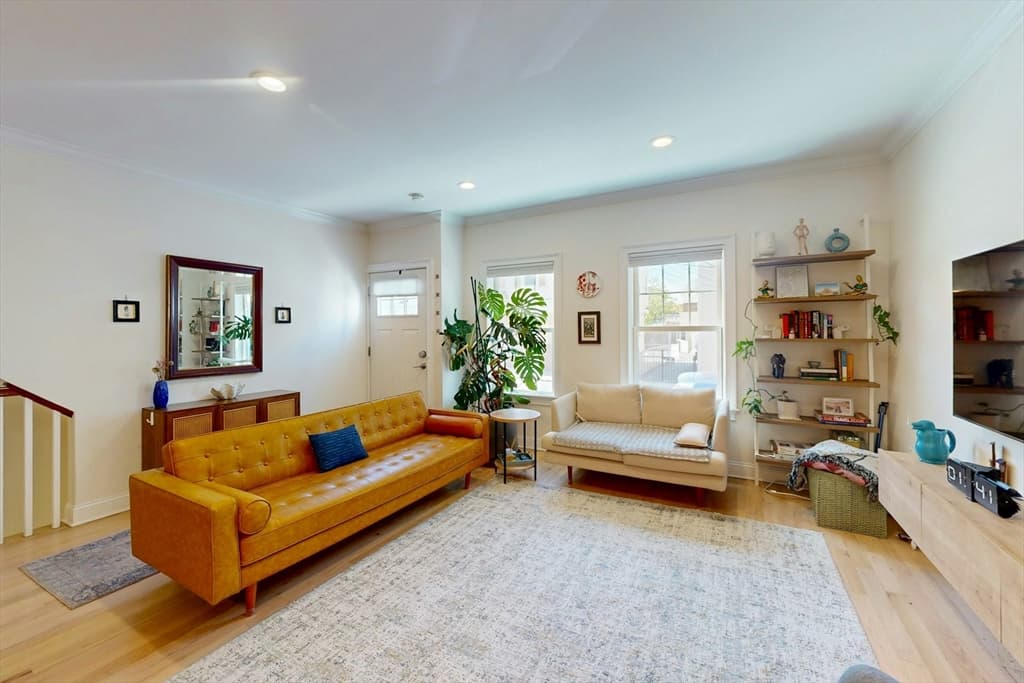 Condominium at 32 Fifth Street # 1, Cambridge MA 02141, Cambridge, photo 2 of 26