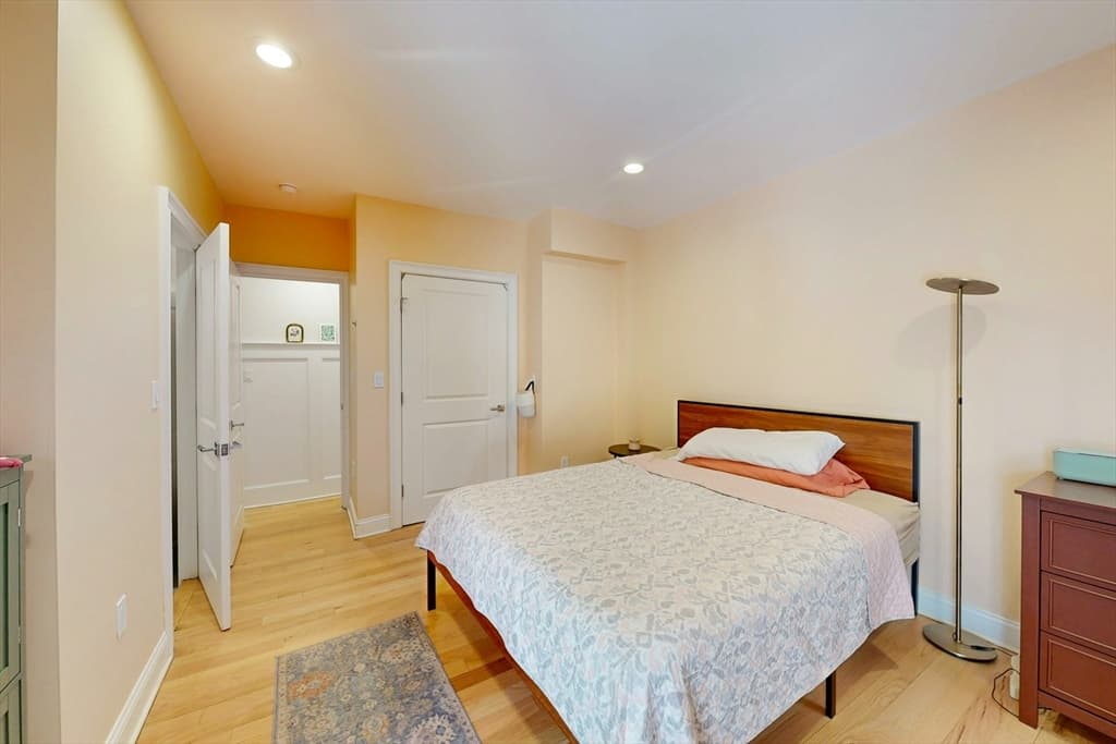 Condominium at 32 Fifth Street # 1, Cambridge MA 02141, Cambridge, photo 17 of 26