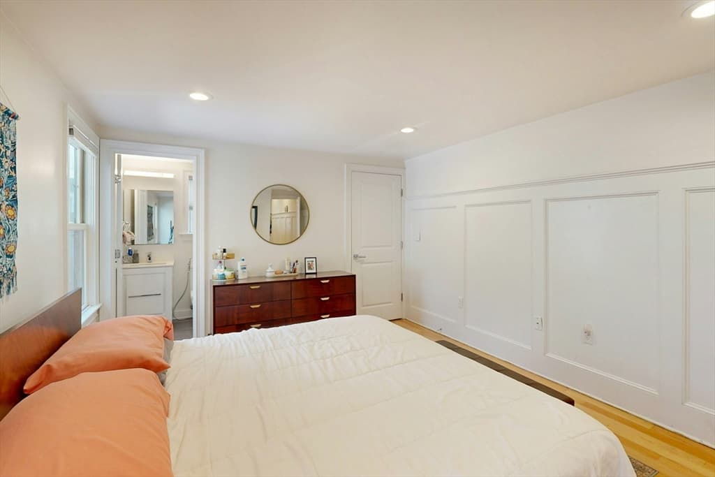 Condominium at 32 Fifth Street # 1, Cambridge MA 02141, Cambridge, photo 12 of 26