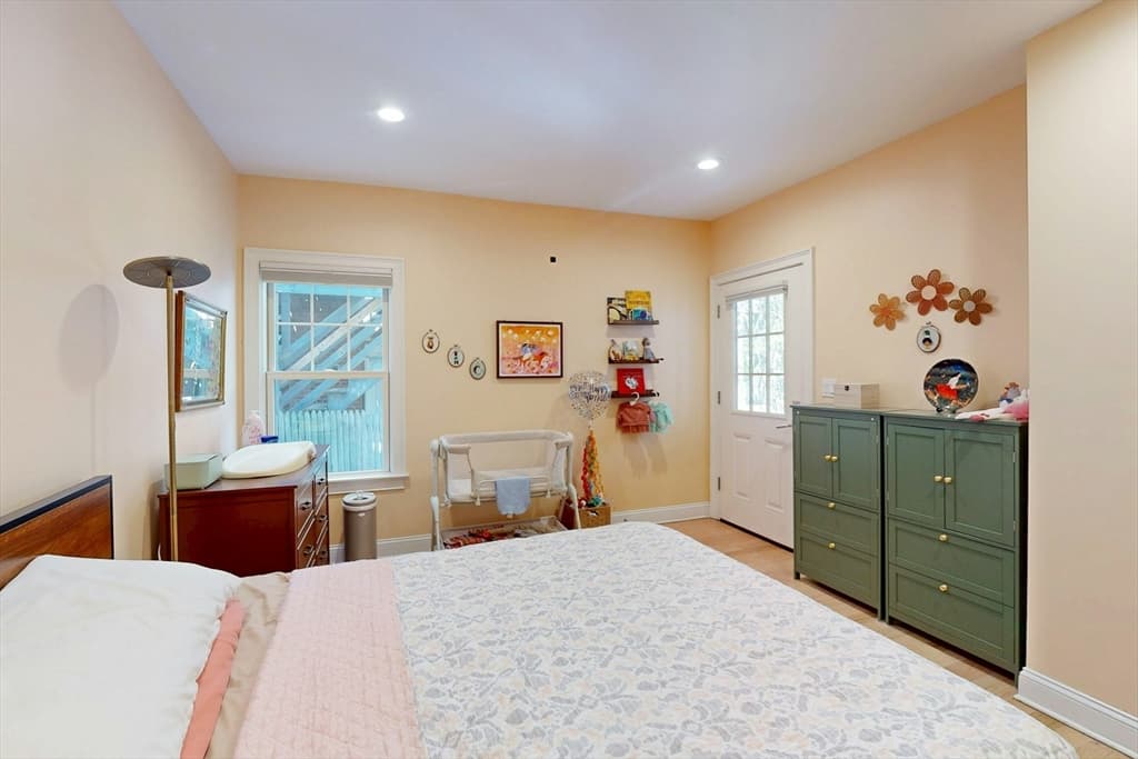 Condominium at 32 Fifth Street # 1, Cambridge MA 02141, Cambridge, photo 15 of 26