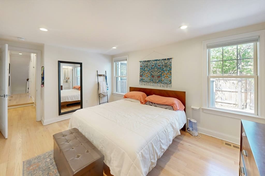 Condominium at 32 Fifth Street # 1, Cambridge MA 02141, Cambridge, photo 11 of 26