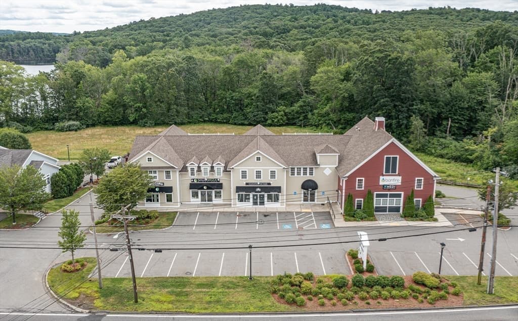 989-995 Osgood St, North Andover MA 01845