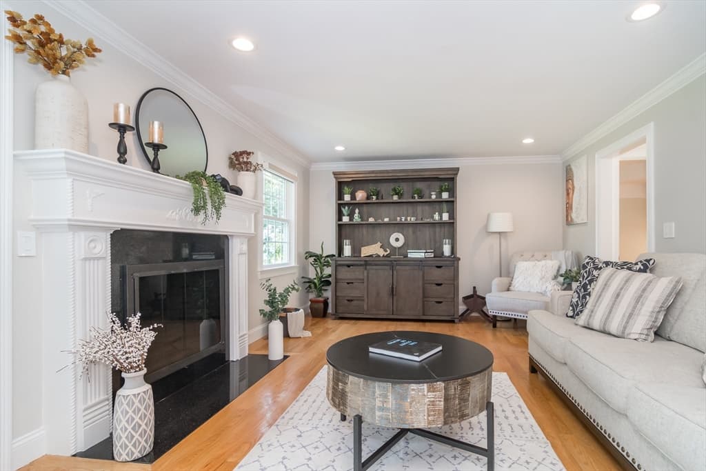 286 Linden Street # 286, Wellesley MA 02482 photo 3
