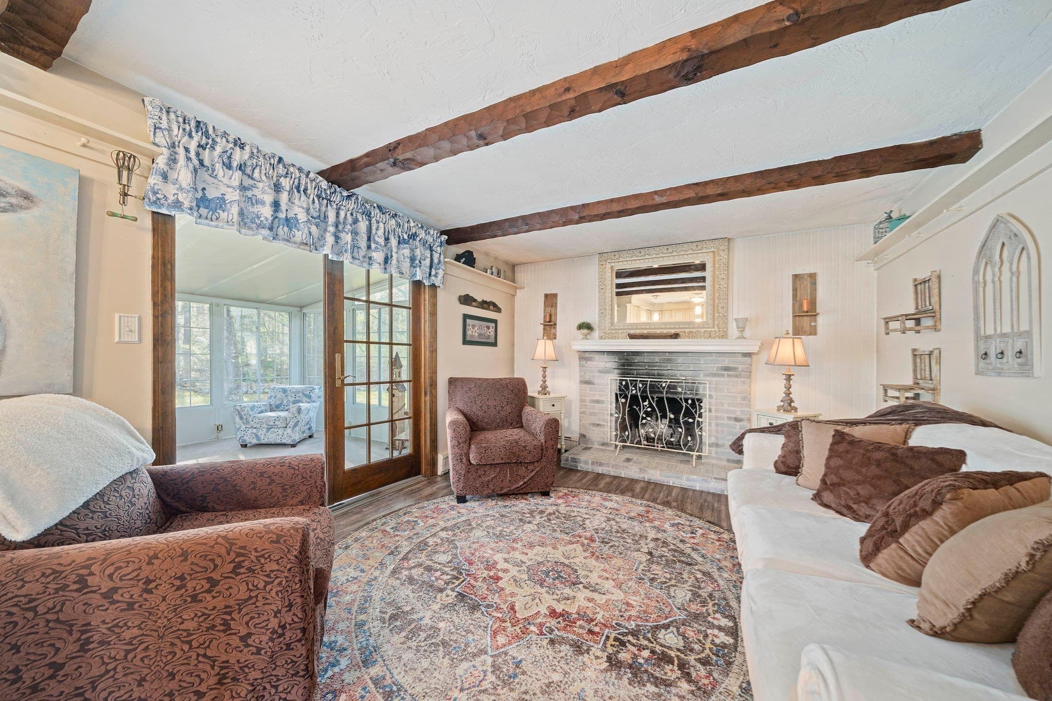 Single Family Residence at 110 Country Rd, Hanover MA 02339, photo 7 of 34