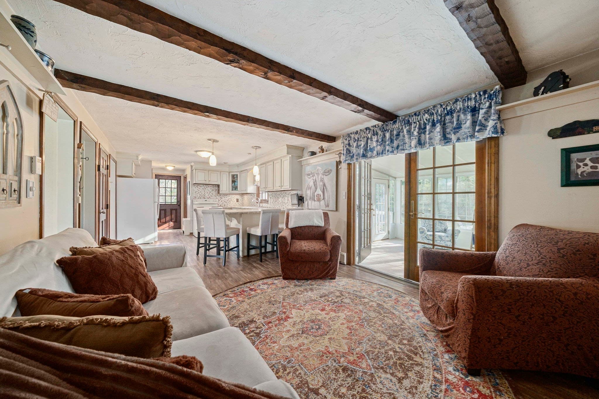 Single Family Residence at 110 Country Rd, Hanover MA 02339, photo 8 of 34