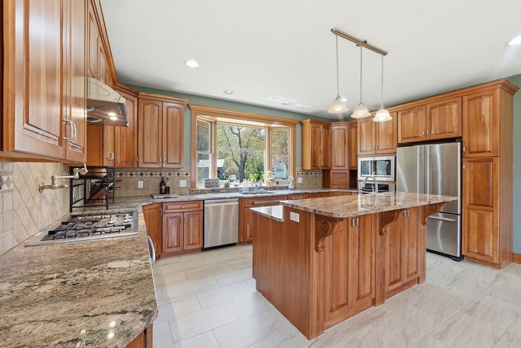 269 Harvard Rd, Bolton MA 01740 photo 9
