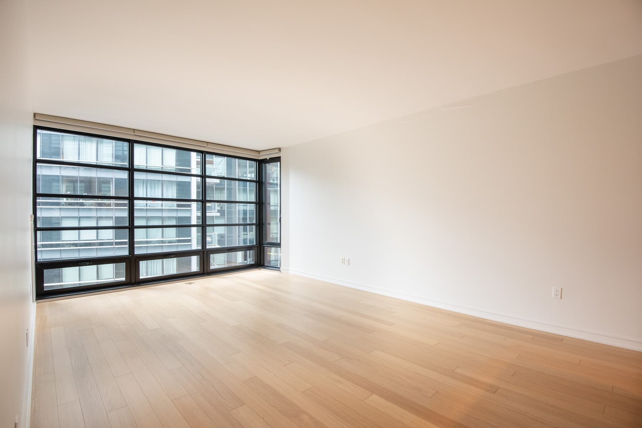 Condominium at 580 Washington St # 6F, Boston MA 02111, photo 12 of 37
