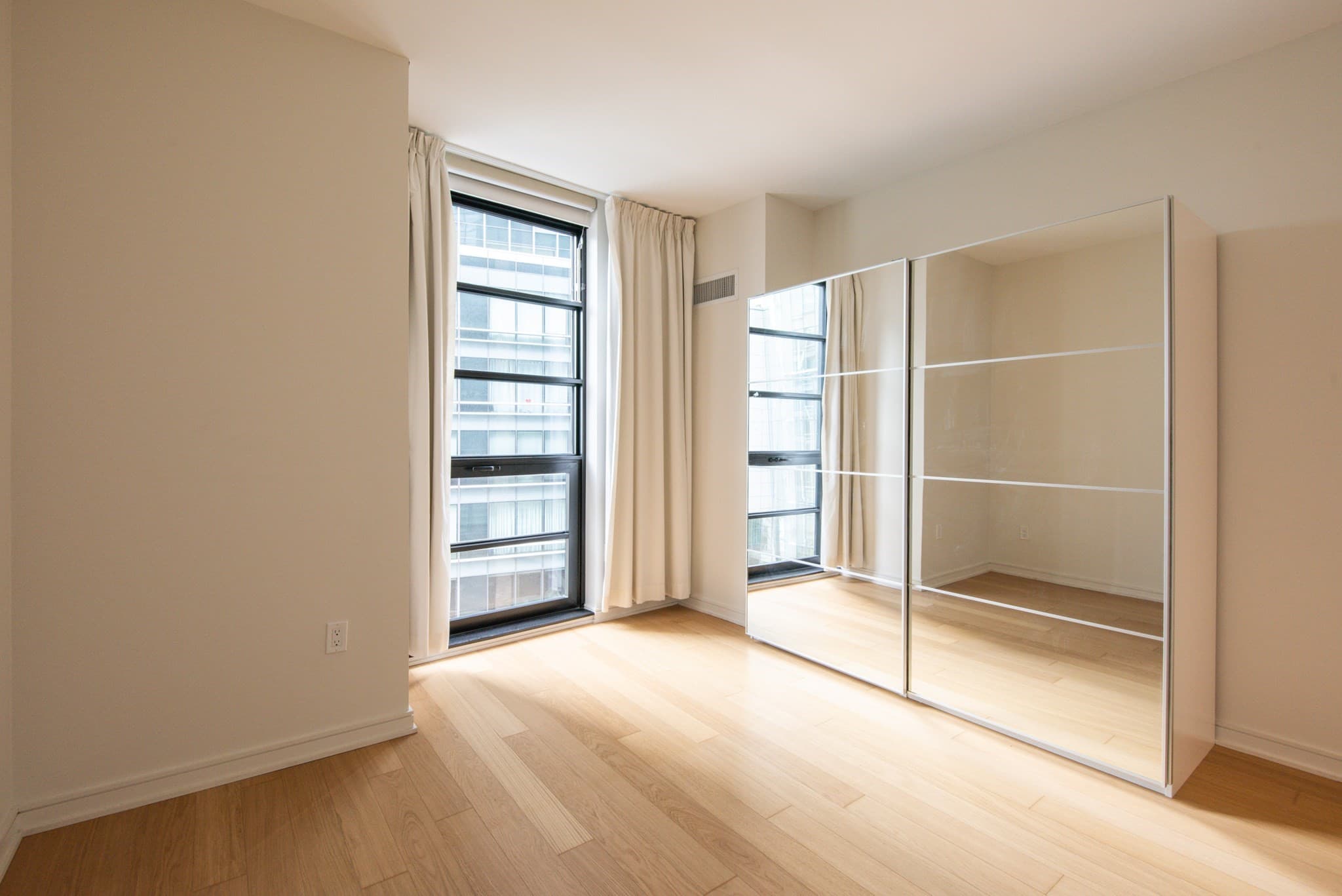 Condominium at 580 Washington St # 6F, Boston MA 02111, photo 20 of 37