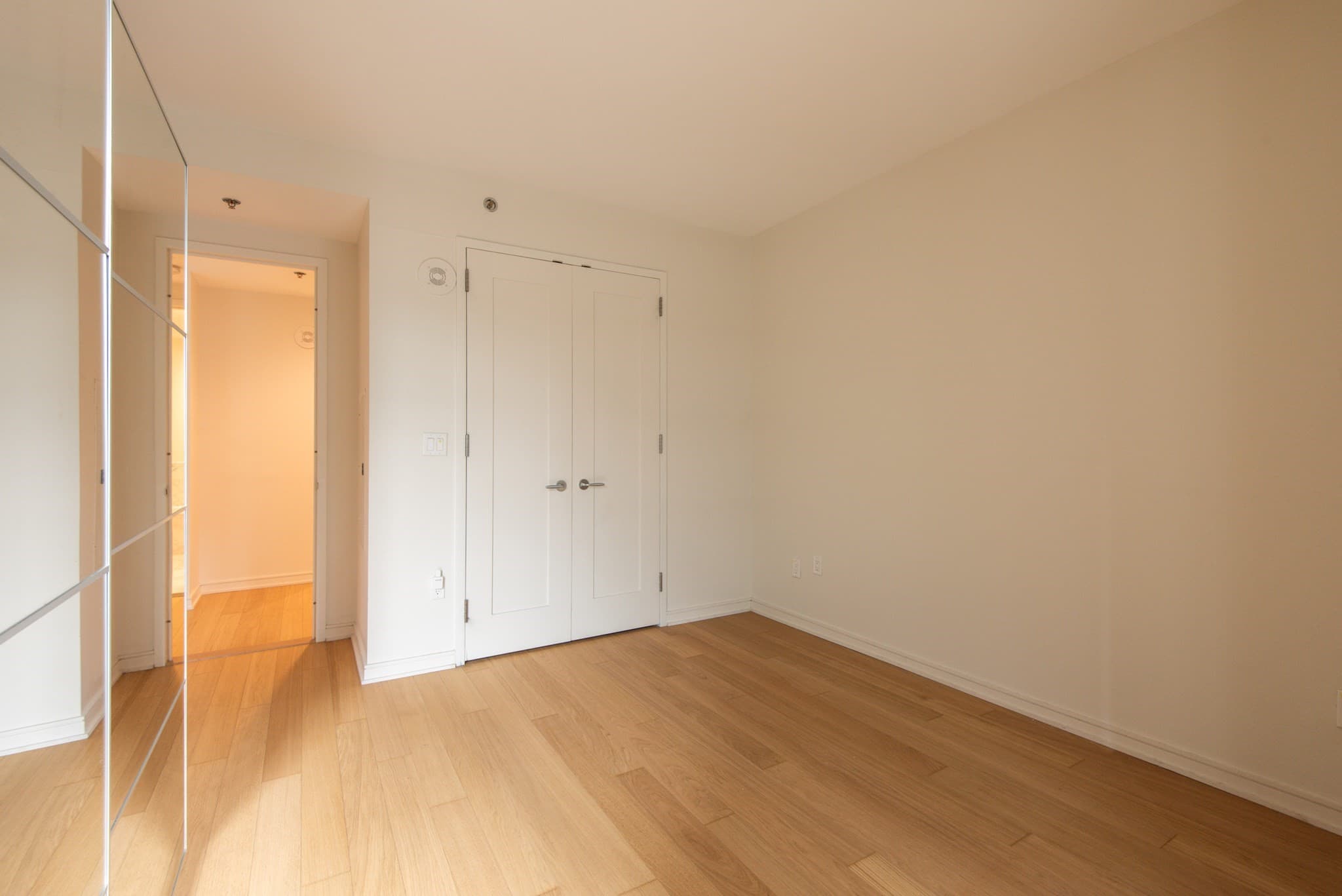 Condominium at 580 Washington St # 6F, Boston MA 02111, photo 21 of 37
