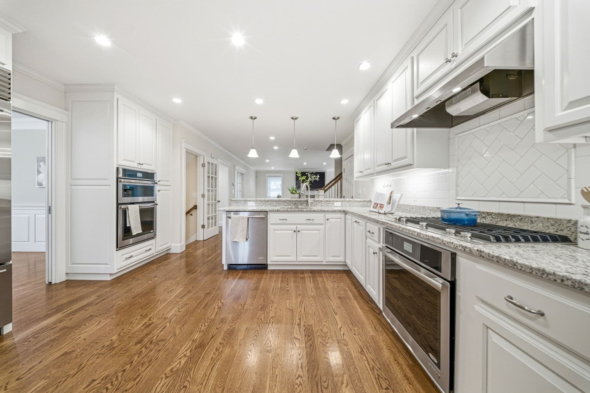 Single Family Residence at 35 Marshall Rd, Wellesley MA 02482, photo 7 of 42