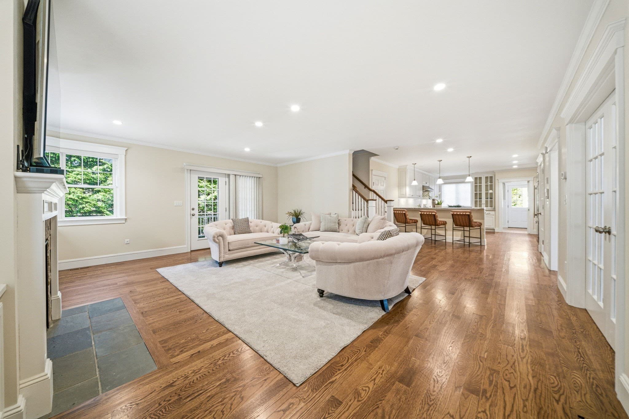 Single Family Residence at 35 Marshall Rd, Wellesley MA 02482, photo 4 of 42