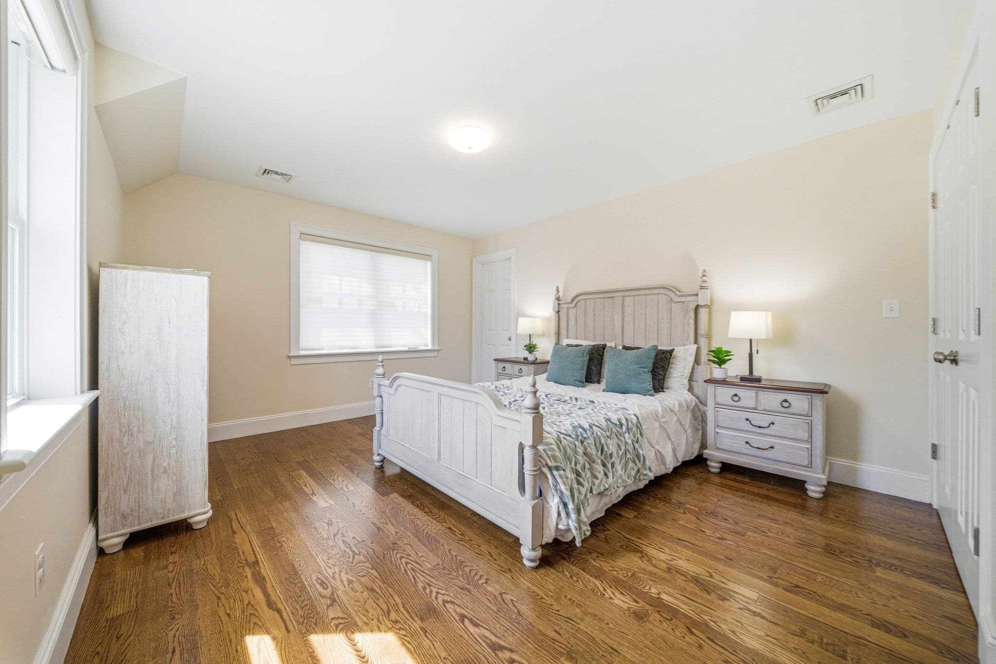 Single Family Residence at 35 Marshall Rd, Wellesley MA 02482, photo 21 of 42
