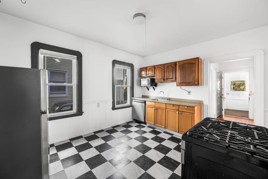 Multi Family at 29 Victoria St, Somerville MA 02144, photo 2 of 27