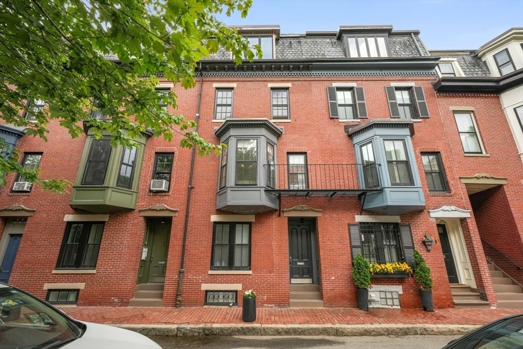 Condominium at 11 Dartmouth Pl # 2, Boston MA 02116, photo 7 of 7