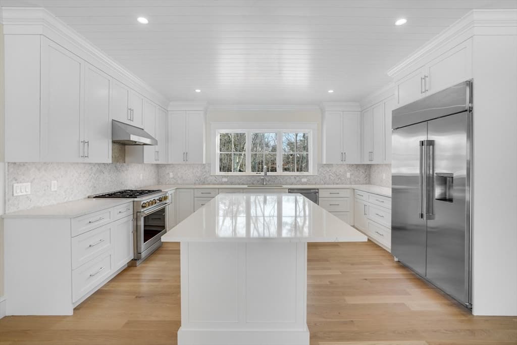 9 Marthas Way, Edgartown MA 02539 photo 13
