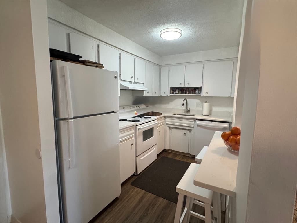 Condominium at 180 Main St # 1202, Bridgewater MA 02324, Bridgewater, photo 6 of 31