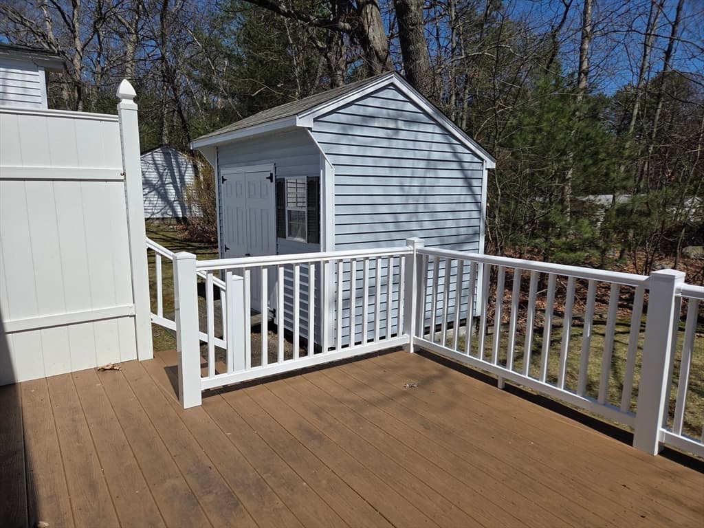 84 Tavitian Blvd, Marlborough MA 01752 photo 23