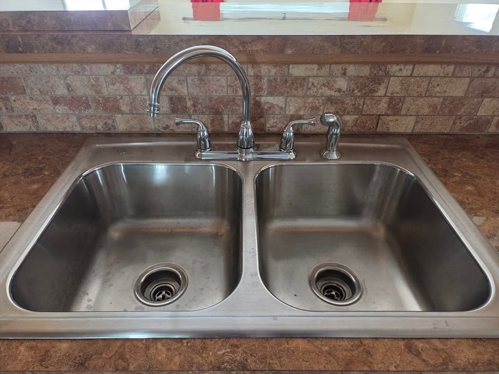84 Tavitian Blvd, Marlborough MA 01752 photo 6