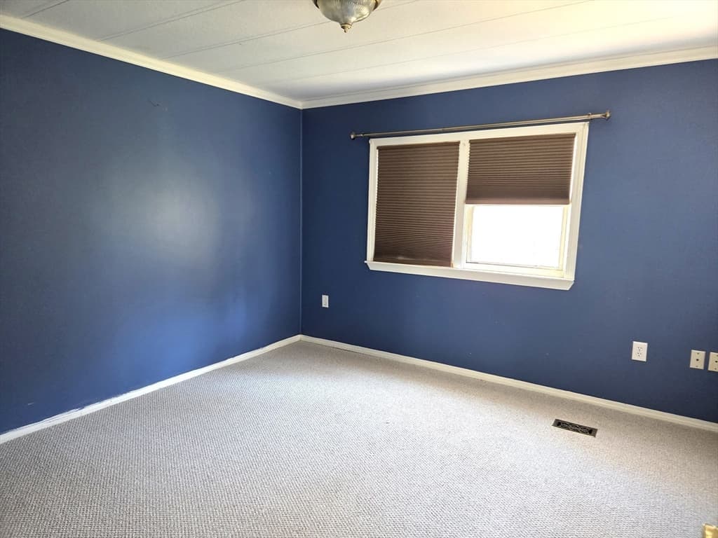 84 Tavitian Blvd, Marlborough MA 01752 photo 16