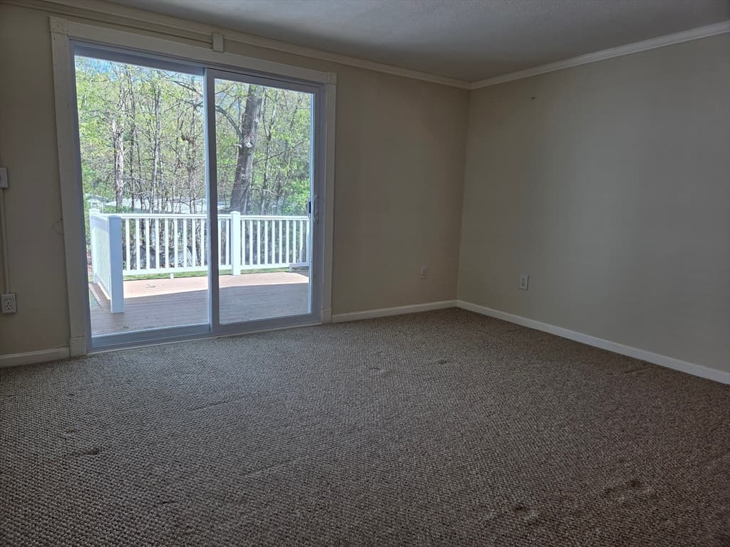 84 Tavitian Blvd, Marlborough MA 01752 photo 12
