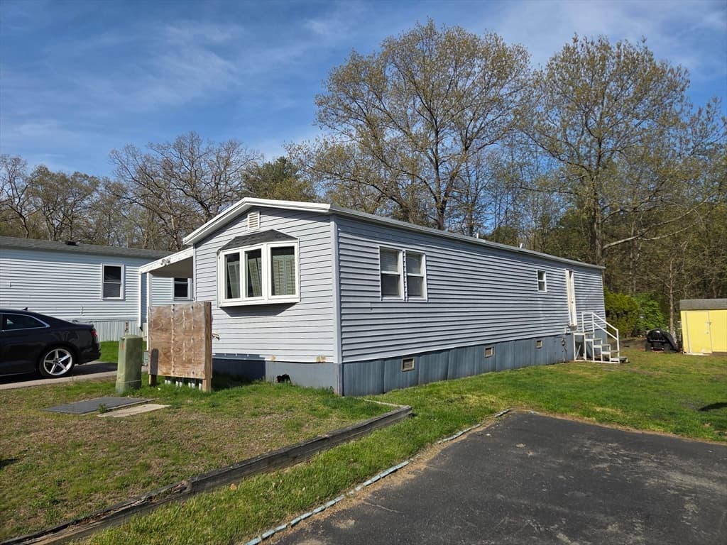 84 Tavitian Blvd, Marlborough MA 01752 photo 22