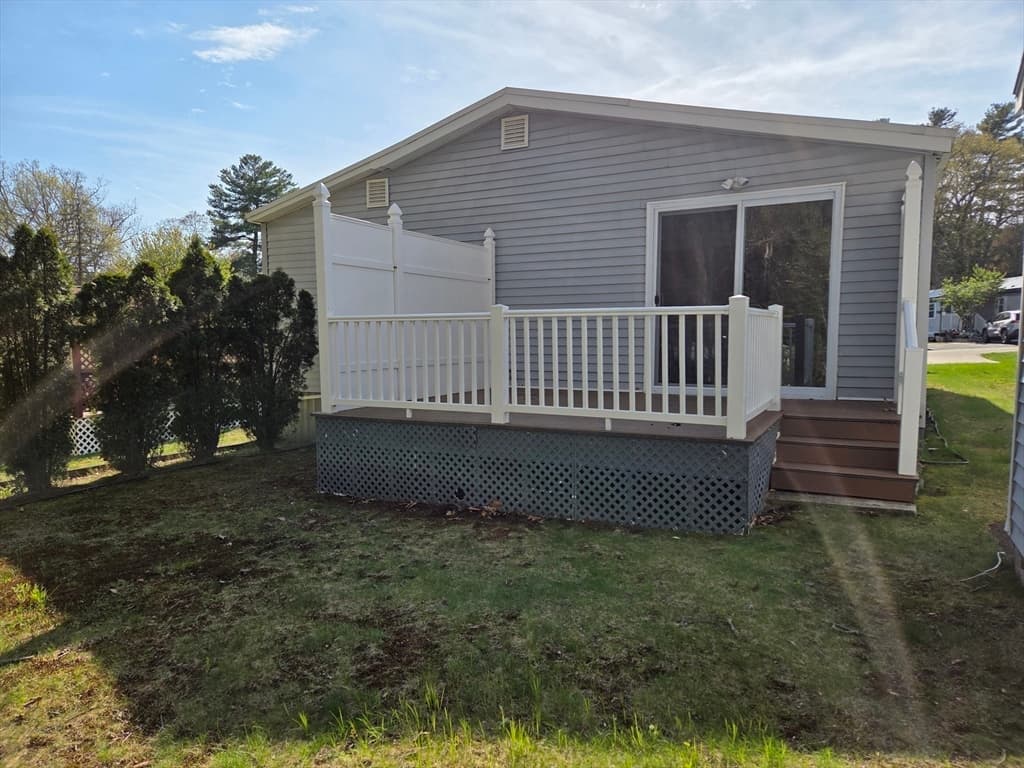 84 Tavitian Blvd, Marlborough MA 01752 photo 24