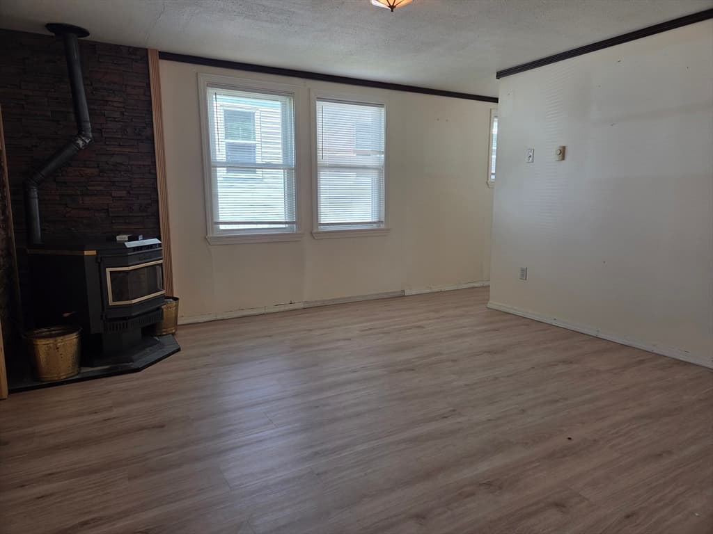 84 Tavitian Blvd, Marlborough MA 01752 photo 10