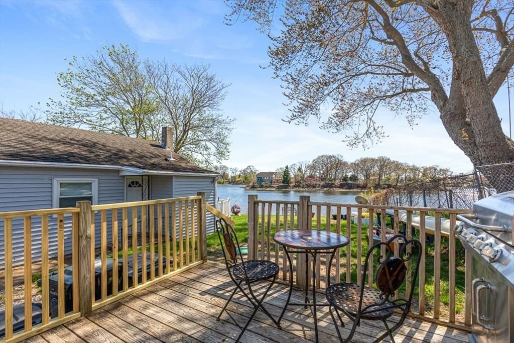 Single Family Residence at 126 Ocean View Ave, Swansea MA 02777, photo 27 of 35