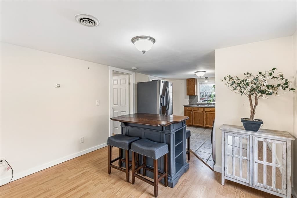 Single Family Residence at 126 Ocean View Ave, Swansea MA 02777, photo 9 of 35