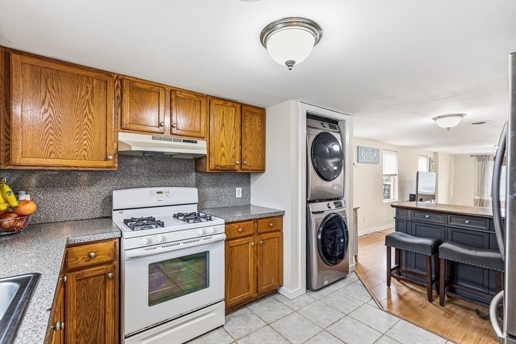 Single Family Residence at 126 Ocean View Ave, Swansea MA 02777, photo 18 of 35