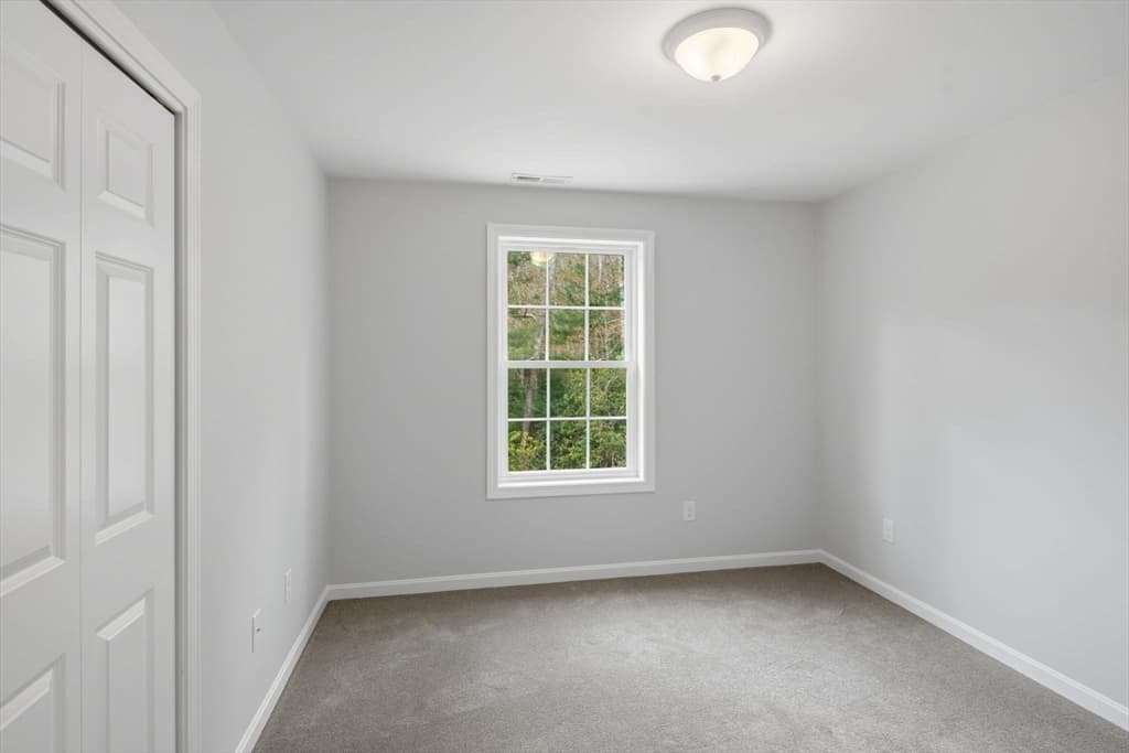 14 Elaine Dr, Hopkinton RI 02833 photo 12