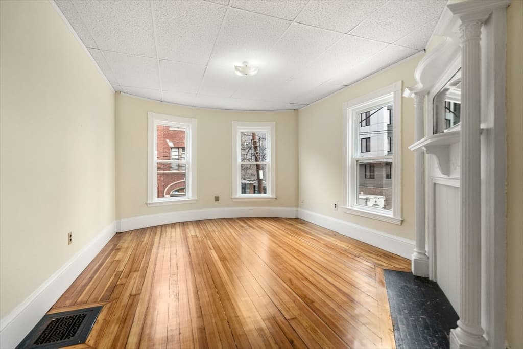 Multi Family at 10 Royal St, Boston MA 02134, photo 7 of 37