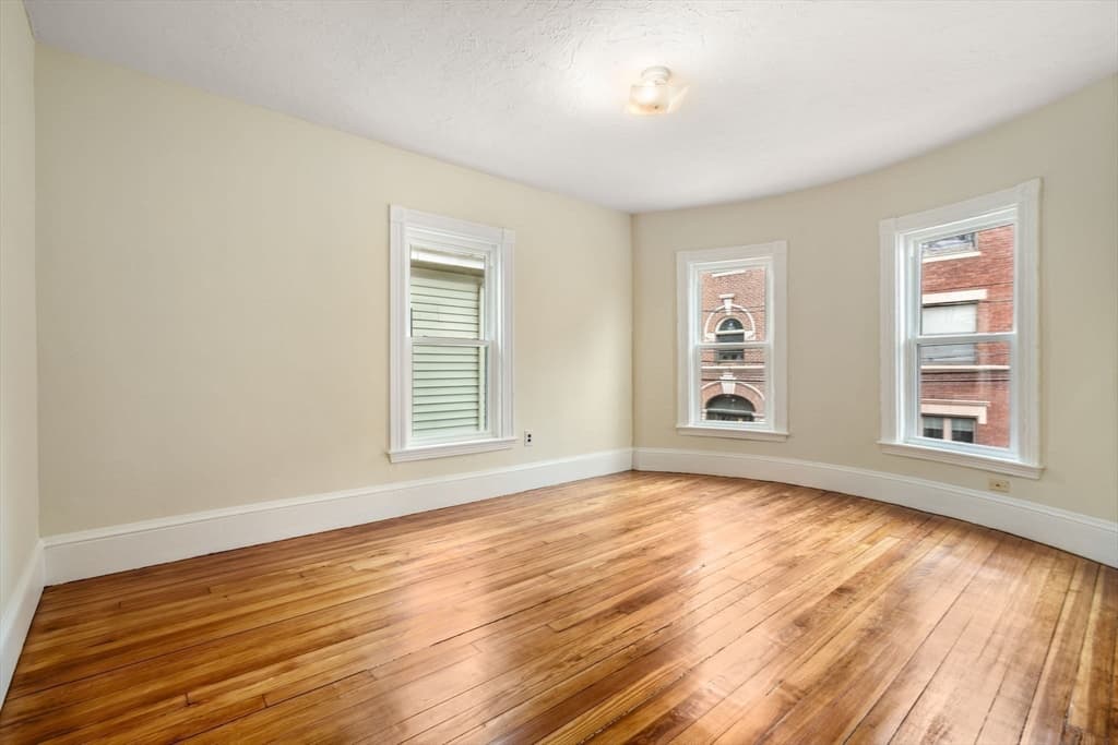 Multi Family at 10 Royal St, Boston MA 02134, photo 10 of 37
