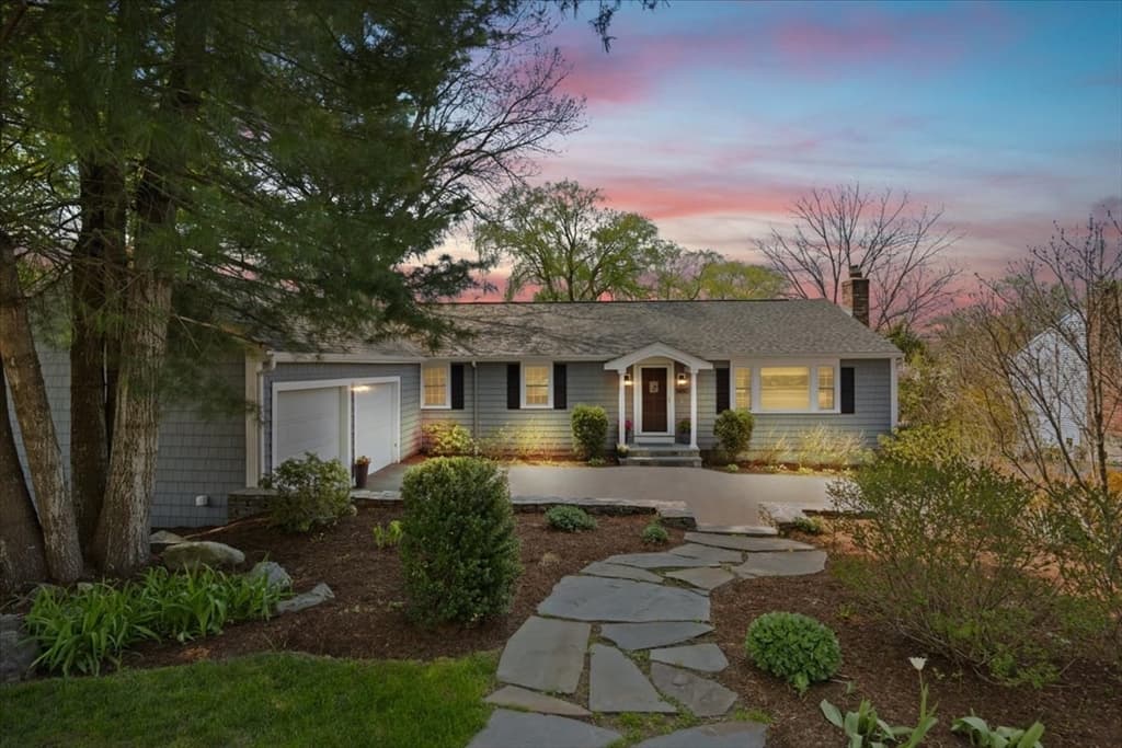 1480 Great Plain Ave, Needham MA 02492