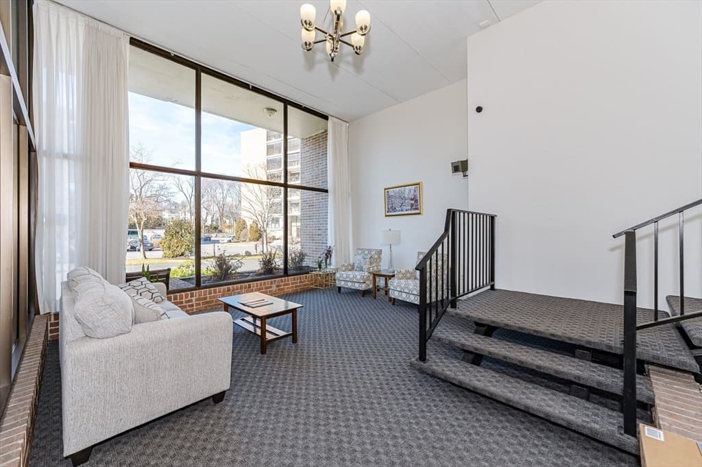 Condominium at 49 Melrose St # 4B, Melrose MA 02176, Melrose, photo 3 of 33
