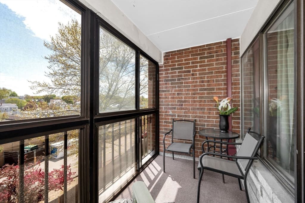 Condominium at 49 Melrose St # 4B, Melrose MA 02176, Melrose, photo 20 of 33