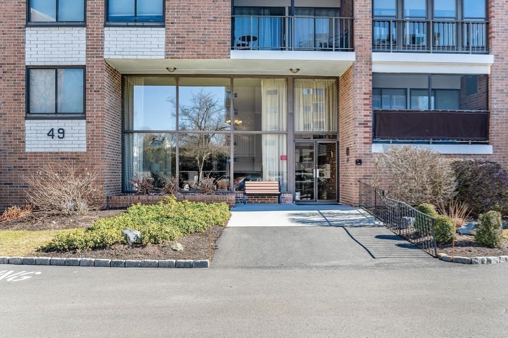 Condominium at 49 Melrose St # 4B, Melrose MA 02176, Melrose, photo 33 of 33