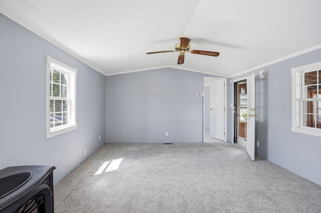 548 Kenyon Ave # 42, Attleboro MA 02703 photo 7