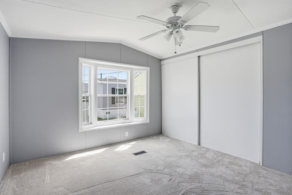 548 Kenyon Ave # 42, Attleboro MA 02703 photo 14