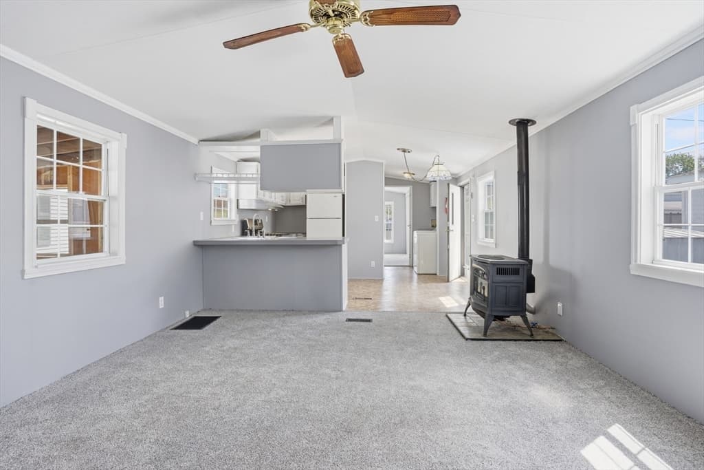 548 Kenyon Ave # 42, Attleboro MA 02703 photo 8