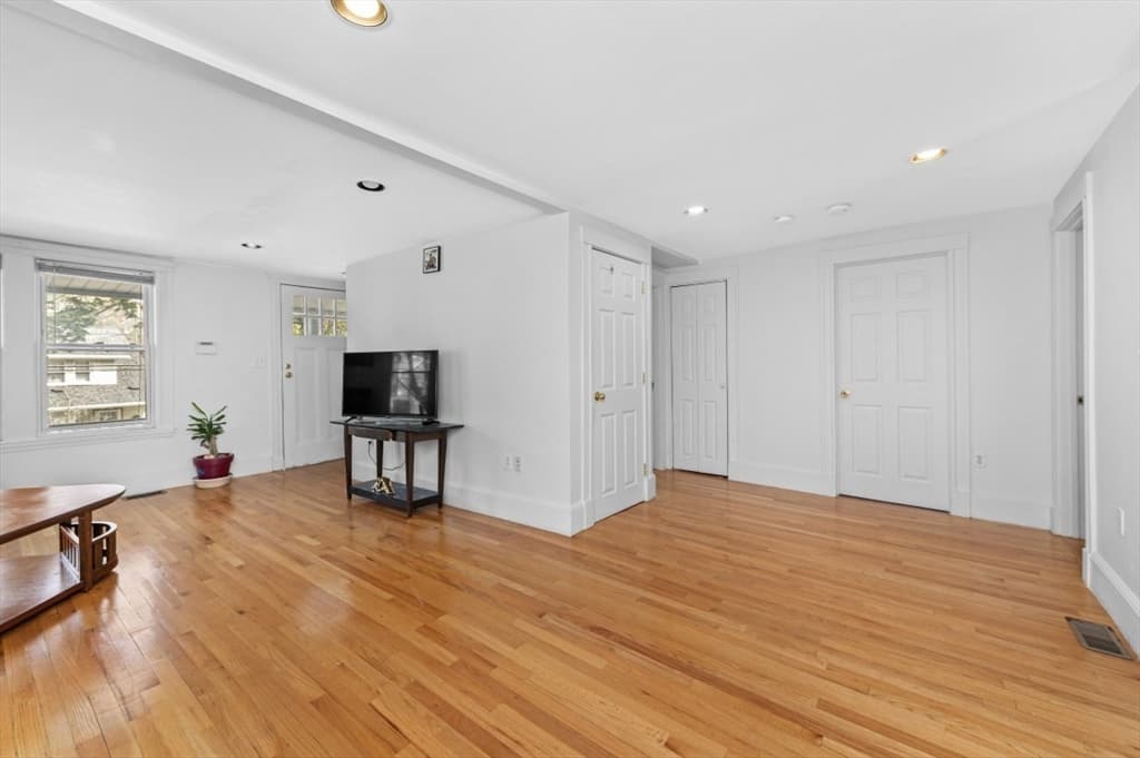Single Family Residence at 15 Murray Hill Rd, Medford MA 02155, photo 13 of 30