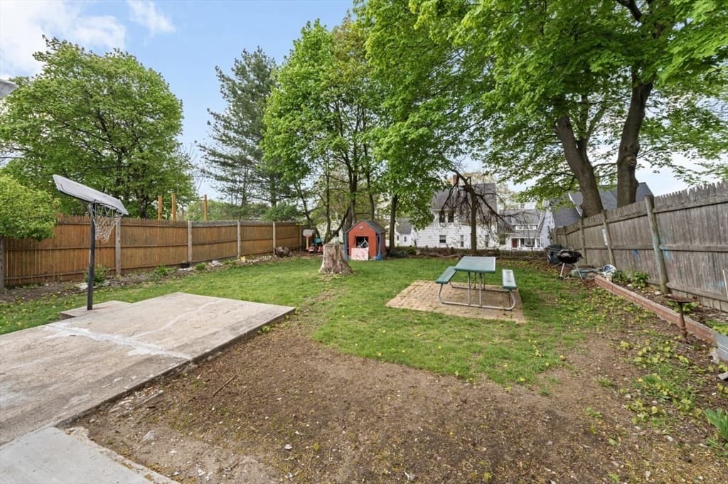 Single Family Residence at 15 Murray Hill Rd, Medford MA 02155, photo 5 of 30