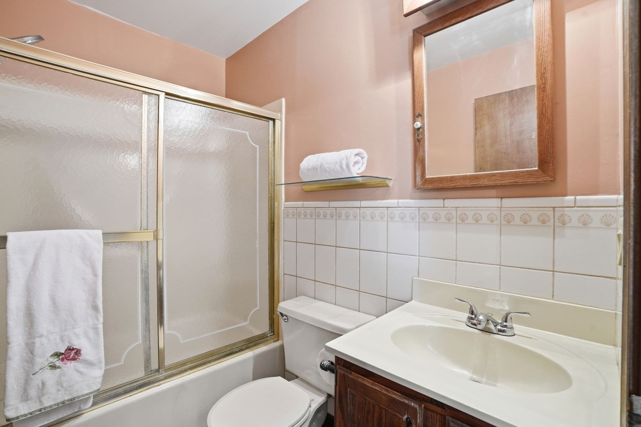 Single Family Residence at 67 Wituwamat Rd, Weymouth MA 02191, photo 12 of 42